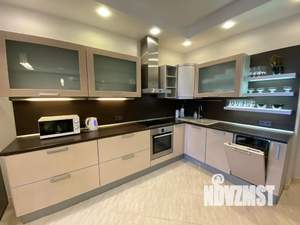 3-к квартира, посуточно, 142м2, 2/7 этаж