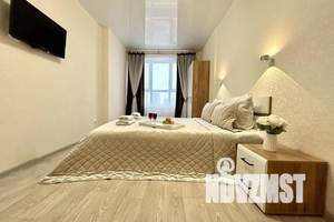 2-к квартира, посуточно, 68м2, 21/26 этаж