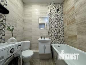 1-к квартира, посуточно, 38м2, 9/25 этаж