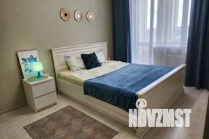 2-к квартира, посуточно, 38м2, 17/27 этаж