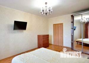 1-к квартира, посуточно, 60м2, 1/1 этаж