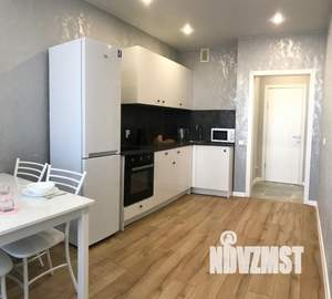 1-к квартира, посуточно, 38м2, 20/25 этаж