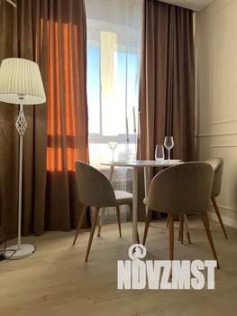 Студия квартира, посуточно, 30м2, 12/21 этаж