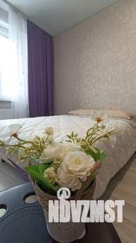 Студия квартира, посуточно, 30м2, 13/25 этаж