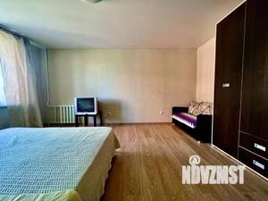 2-к квартира, посуточно, 75м2, 1/1 этаж