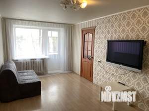 3-к квартира, посуточно, 47м2, 5/5 этаж