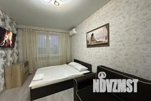 1-к квартира, посуточно, 40м2, 21/25 этаж