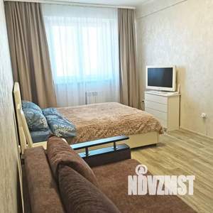 1-к квартира, посуточно, 35м2, 8/22 этаж
