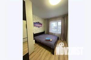 1-к квартира, посуточно, 42м2, 1/25 этаж