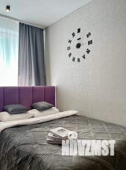 Студия квартира, посуточно, 32м2, 15/25 этаж