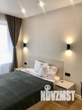 Студия квартира, посуточно, 35м2, 13/28 этаж