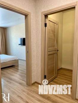 1-к квартира, посуточно, 37м2, 1/1 этаж