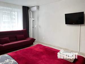 1-к квартира, посуточно, 42м2, 5/10 этаж