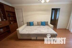 2-к квартира, посуточно, 42м2, 2/5 этаж