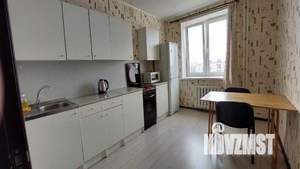 1-к квартира, посуточно, 37м2, 1/1 этаж
