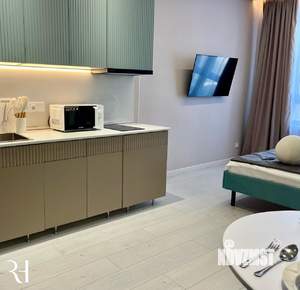Студия квартира, посуточно, 27м2, 2/20 этаж