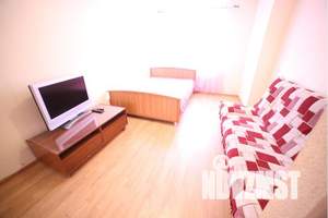 1-к квартира, посуточно, 35м2, 21/25 этаж