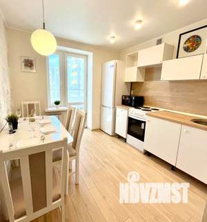 2-к квартира, посуточно, 50м2, 7/10 этаж