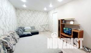 1-к квартира, посуточно, 38м2, 8/12 этаж