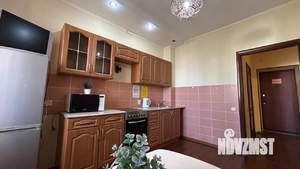 1-к квартира, посуточно, 42м2, 6/10 этаж