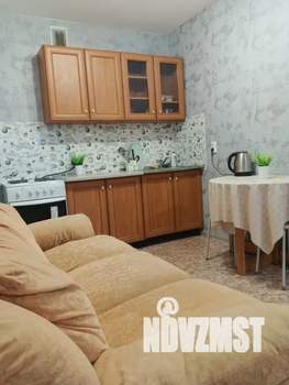 Студия квартира, посуточно, 35м2, 2/9 этаж