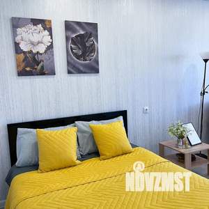 1-к квартира, посуточно, 40м2, 9/17 этаж