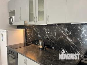 1-к квартира, посуточно, 35м2, 2/7 этаж