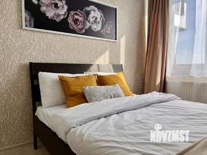 1-к квартира, посуточно, 35м2, 12/25 этаж