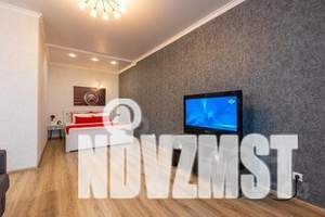 1-к квартира, посуточно, 40м2, 7/18 этаж