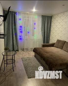 1-к квартира, посуточно, 35м2, 3/15 этаж