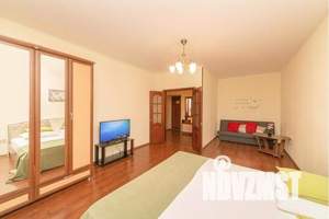 1-к квартира, посуточно, 47м2, 6/10 этаж