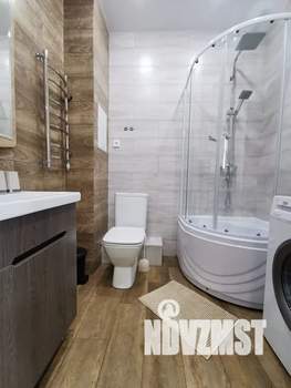 Студия квартира, посуточно, 36м2, 17/25 этаж