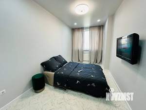 1-к квартира, посуточно, 35м2, 12/25 этаж