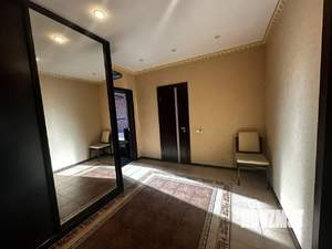 2-к квартира, посуточно, 57м2, 1/1 этаж