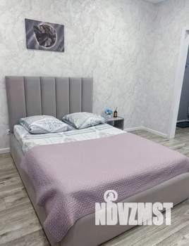 Студия квартира, посуточно, 30м2, 6/21 этаж