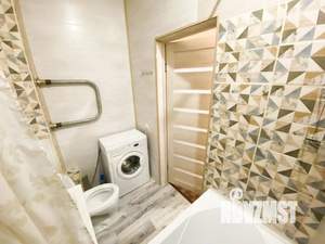 1-к квартира, посуточно, 39м2, 23/25 этаж