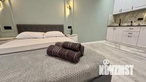 Студия квартира, посуточно, 29м2, 13/25 этаж