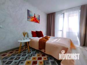 1-к квартира, посуточно, 42м2, 8/18 этаж