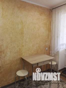 Студия квартира, посуточно, 15м2, 1/12 этаж