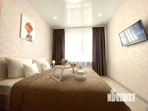 2-к квартира, посуточно, 44м2, 1/1 этаж