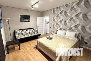 1-к квартира, посуточно, 40м2, 3/5 этаж