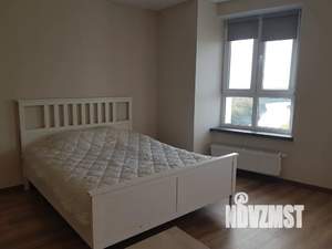 Студия квартира, посуточно, 35м2, 13/25 этаж