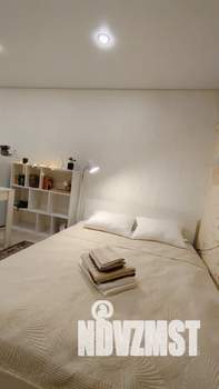 Студия квартира, посуточно, 25м2, 1/12 этаж