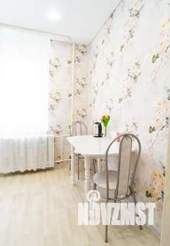 1-к квартира, посуточно, 35м2, 1/9 этаж