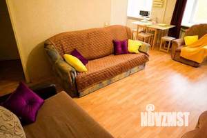 2-к квартира, посуточно, 46м2, 1/1 этаж