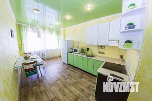 1-к квартира, посуточно, 50м2, 1/1 этаж