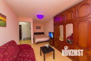 1-к квартира, посуточно, 40м2, 4/9 этаж