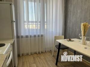 1-к квартира, посуточно, 38м2, 24/24 этаж