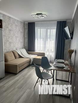 2-к квартира, посуточно, 40м2, 21/32 этаж