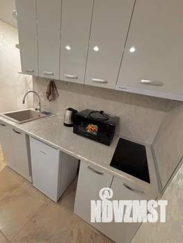 Студия квартира, посуточно, 27м2, 20/28 этаж